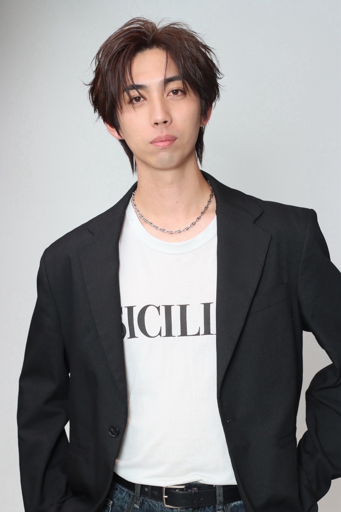 白須 晴稀