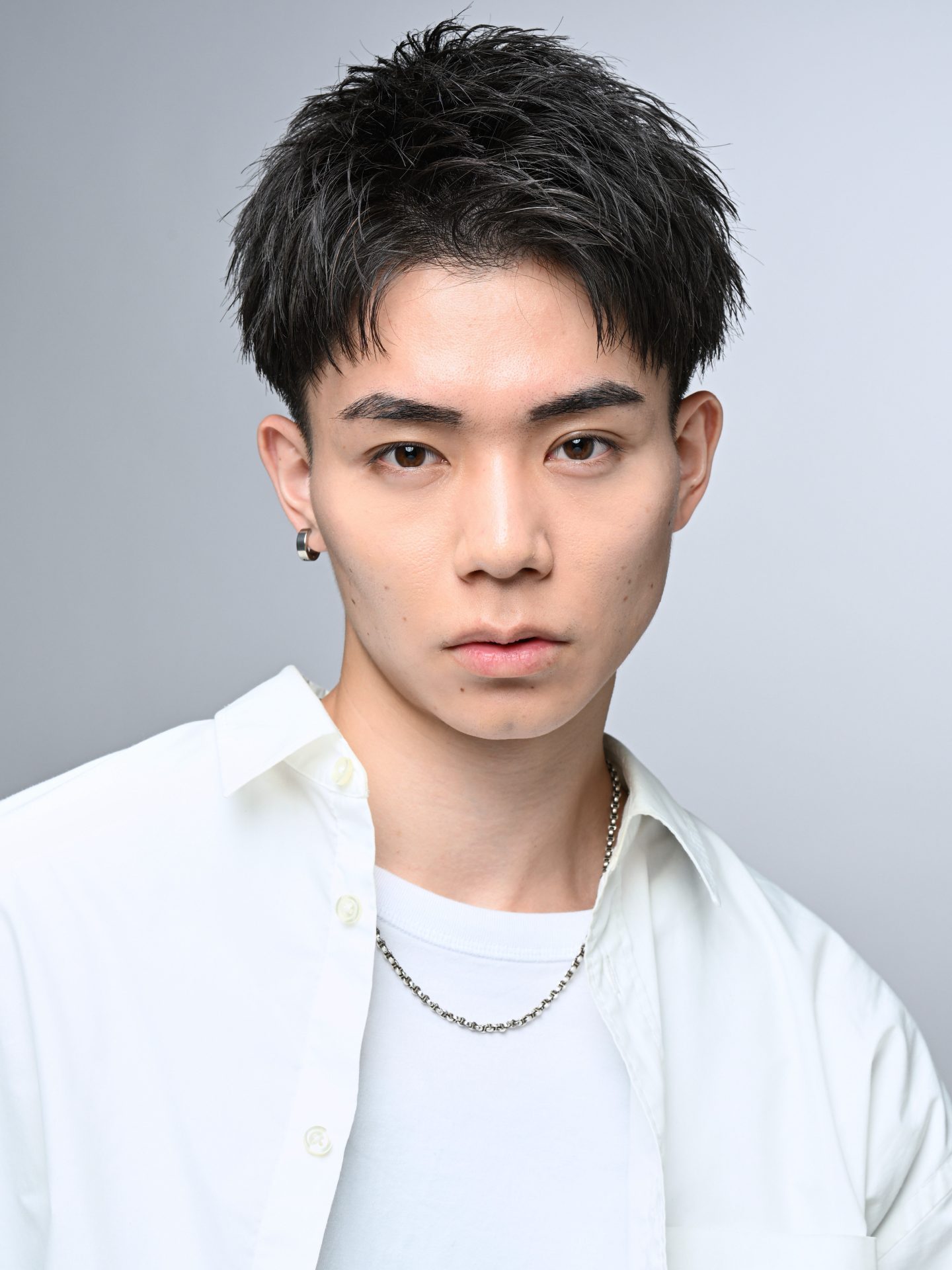 爽やかアップバングショート
