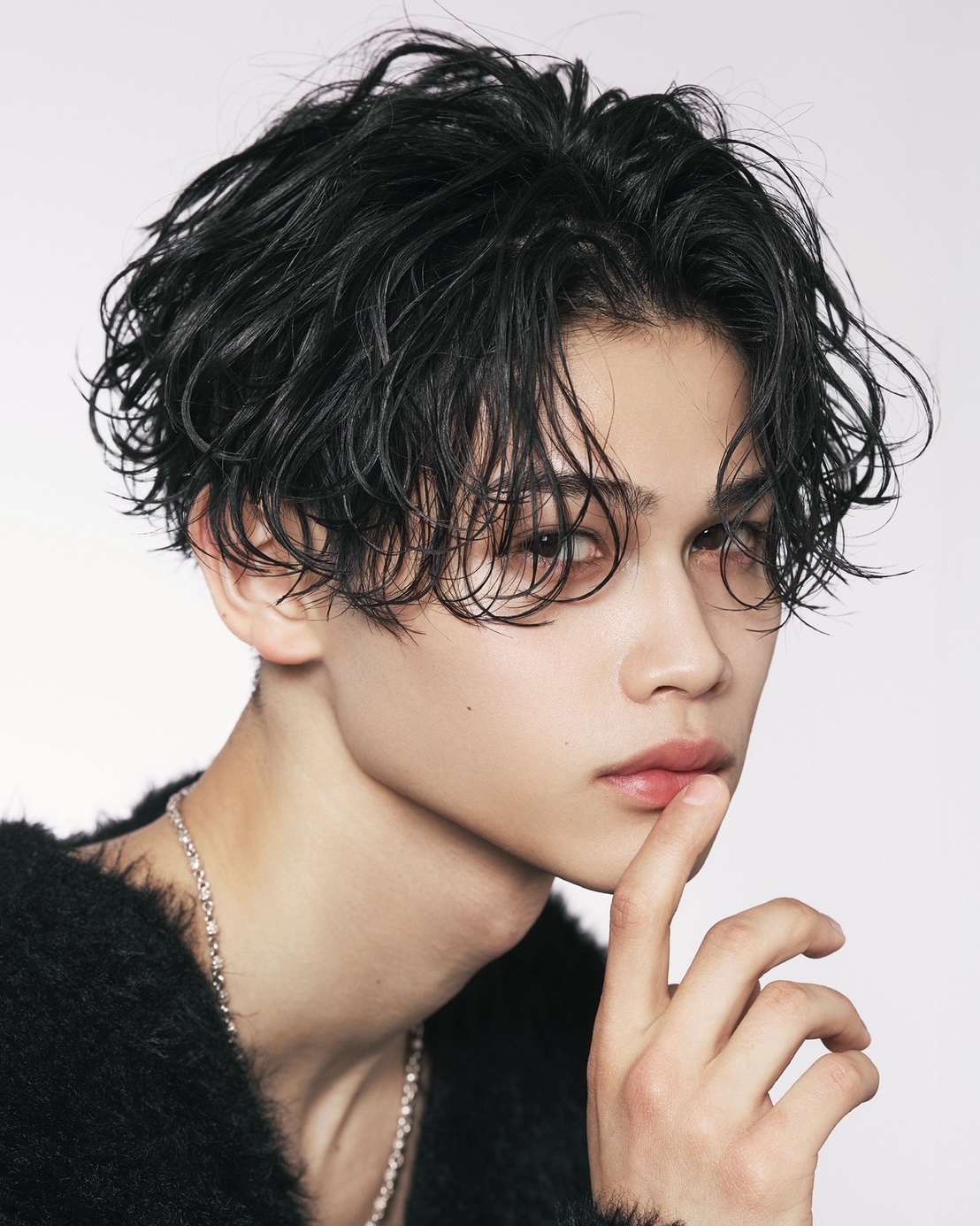 シャドウパーマウェーブセンターパート