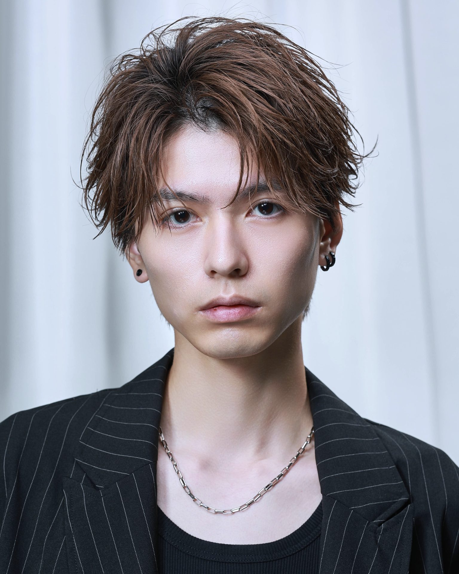 大人ツイスパフェザー